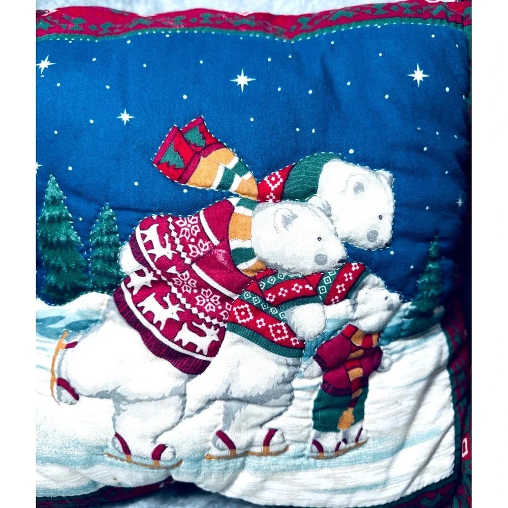 Polar Bear Christmas Vintage Throw Pillows Set of 2‎ Quilted Reversible 12x12